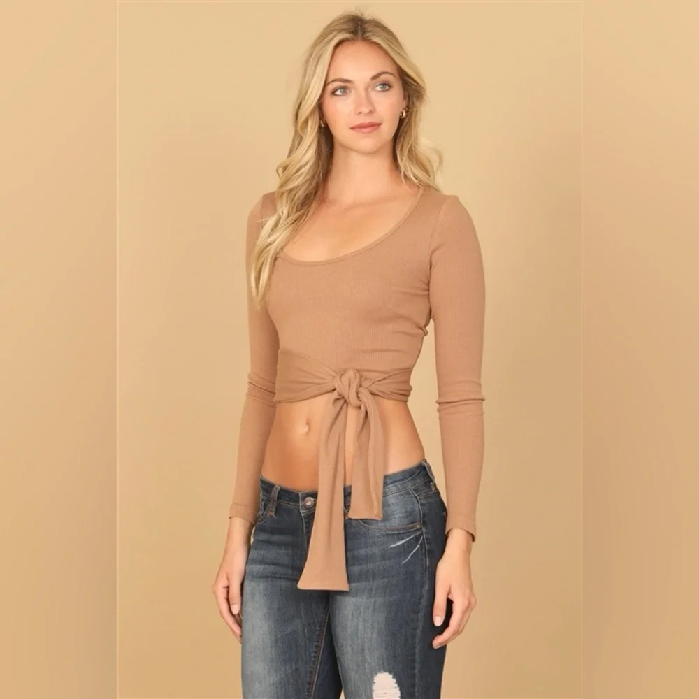 Tan Ribbed Tie-Front Crop Top Nwot - Picture 4 of 8